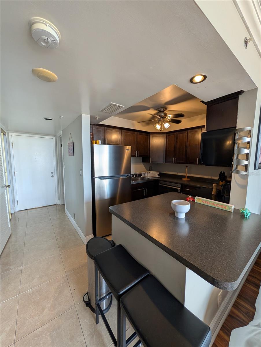 DOLPHIN COVE CLEARWATER - Residential Lease