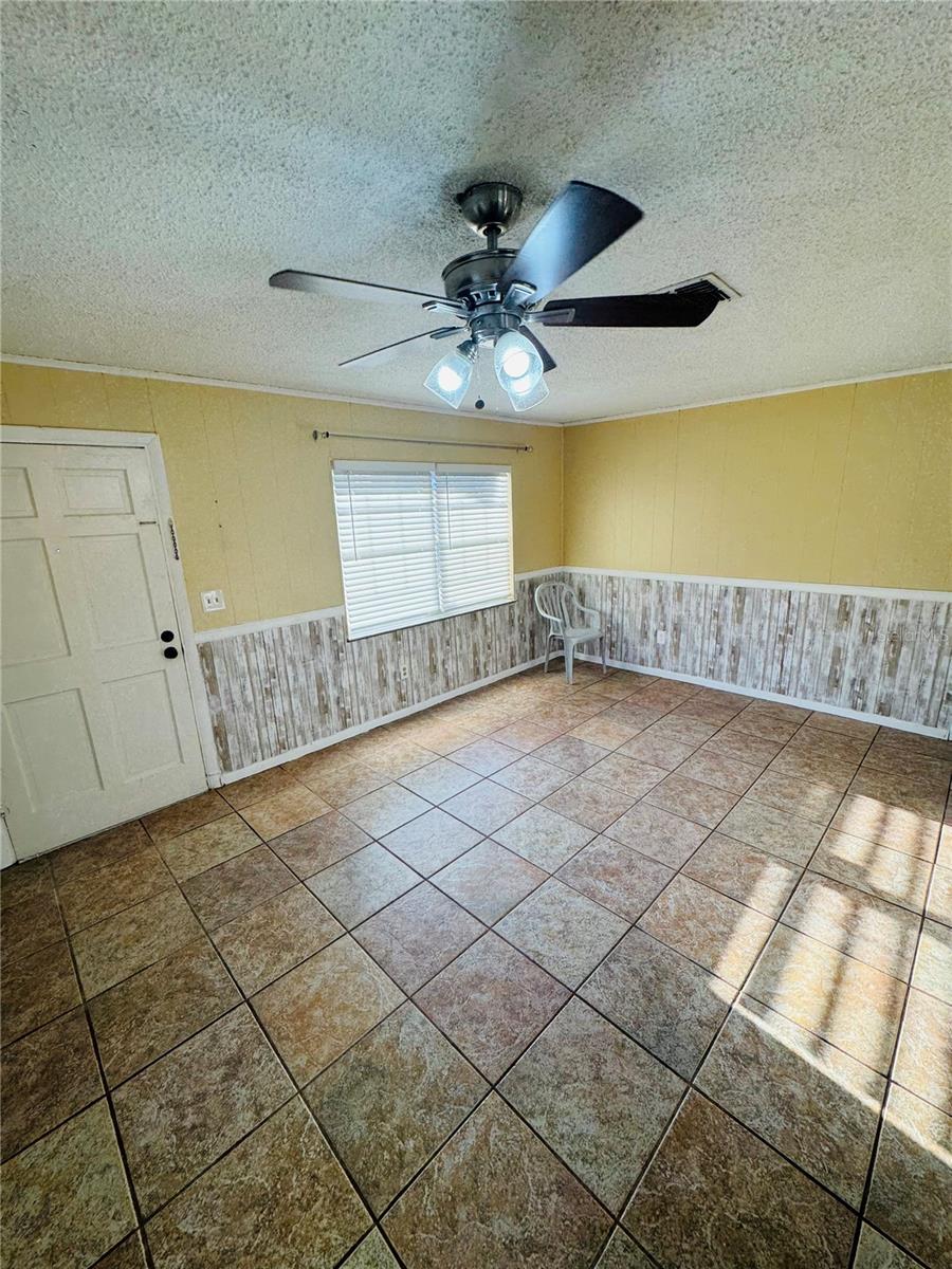 GOLCONDA - Residential Lease