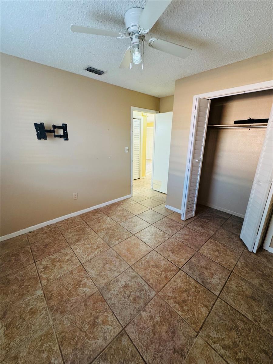 GOLCONDA - Residential Lease