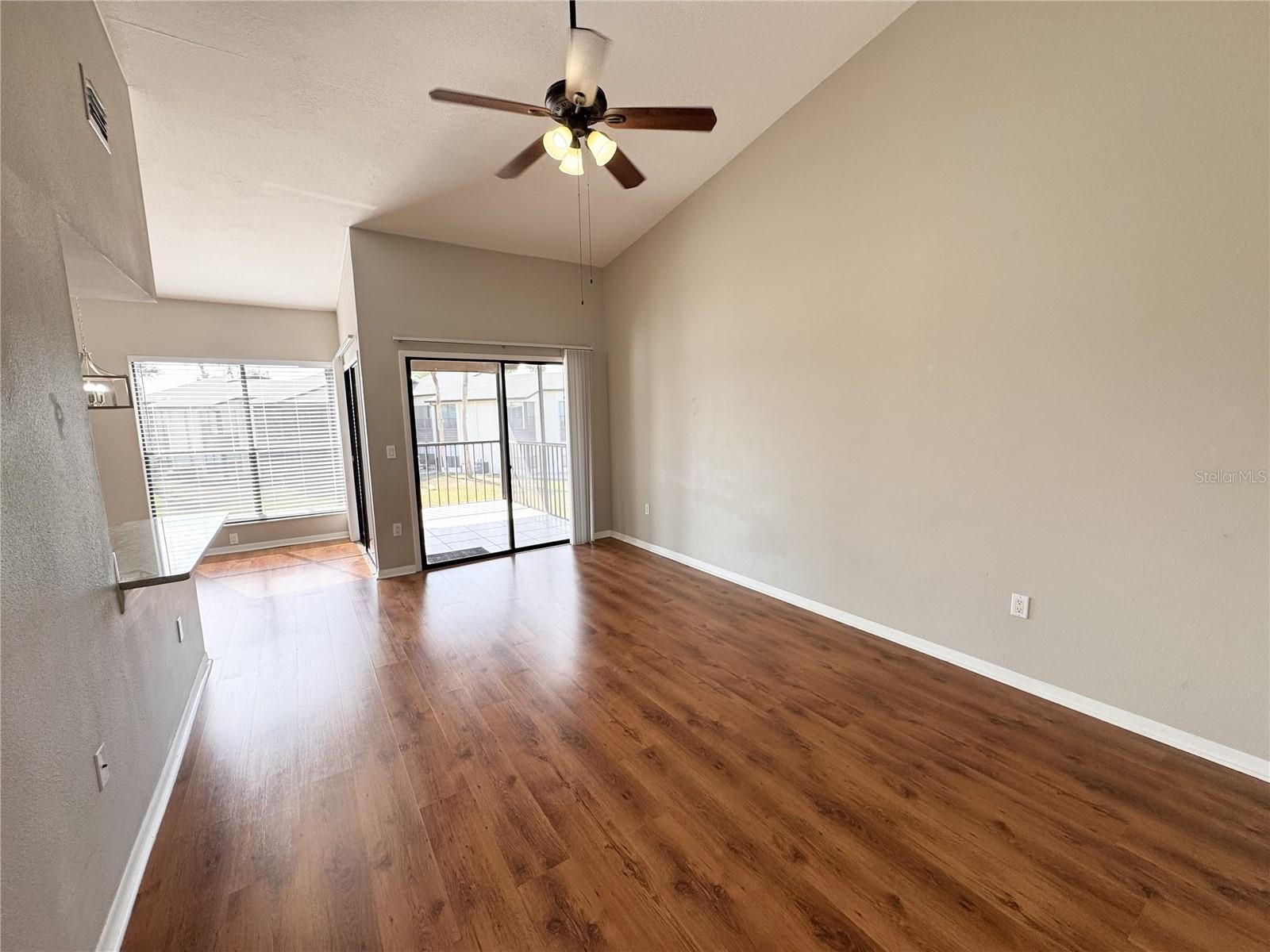 1422 SKYBOLT COURT 28