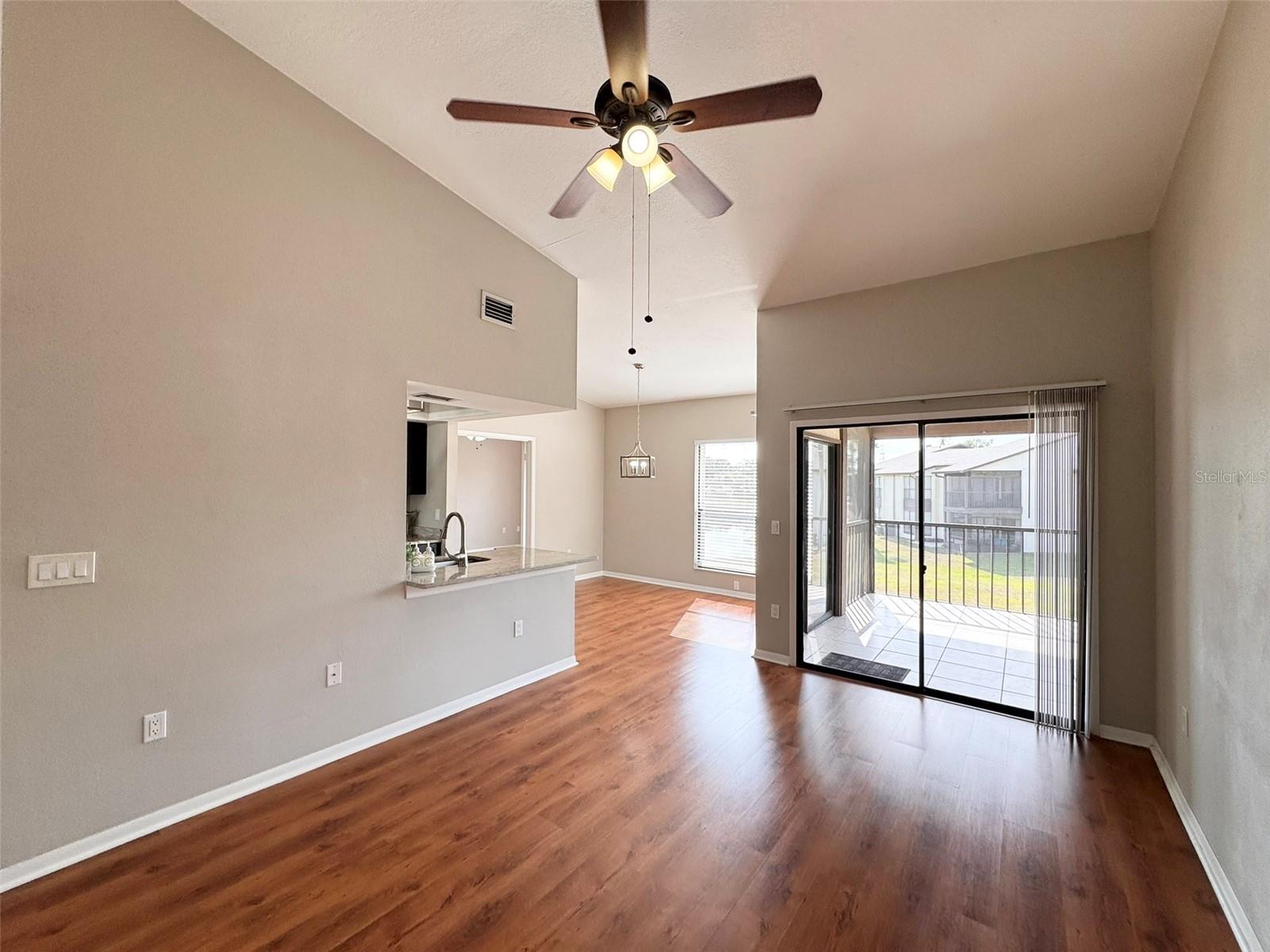 1422 SKYBOLT COURT 28