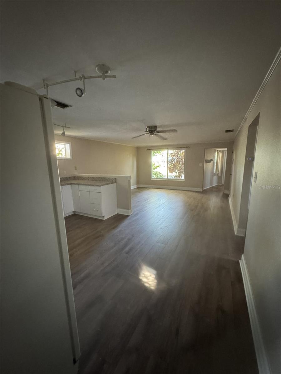 POMS PARK 3 - Residential