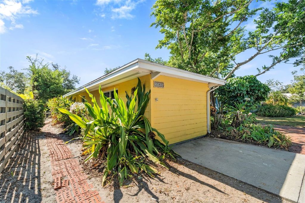 Photo of 2380 Bay St, Sarasota, FL 34237 (MLS # A4670064)