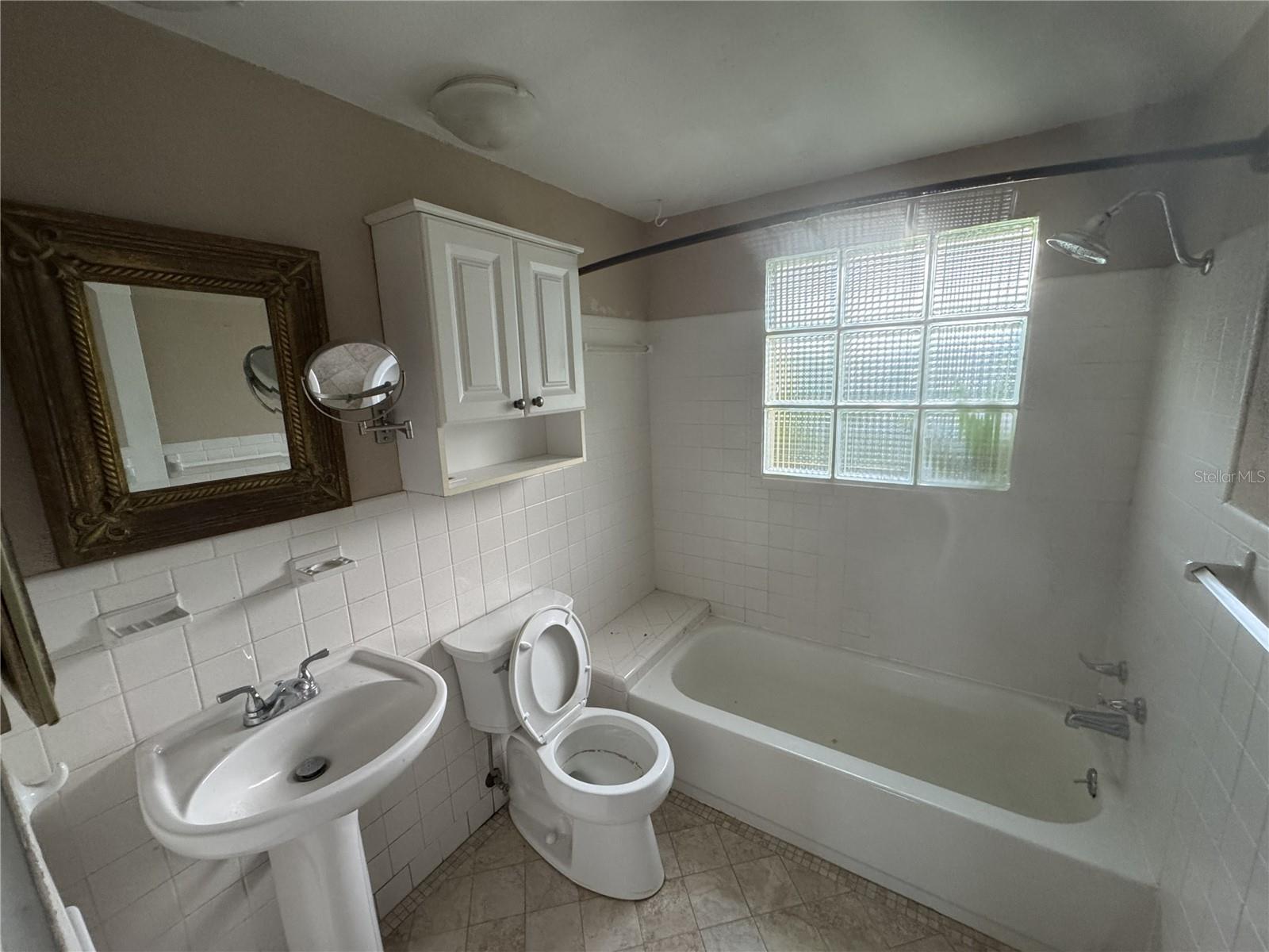 POMS PARK 3 - Residential