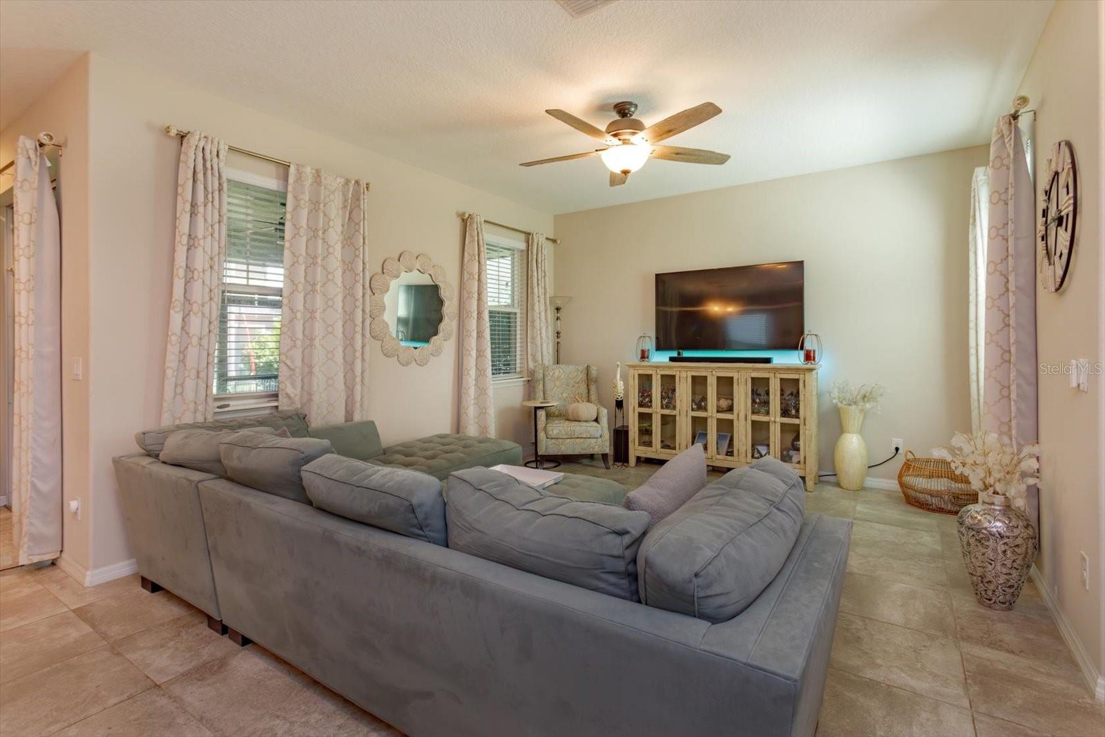 1108 LINCOLN RIDGE LOOP