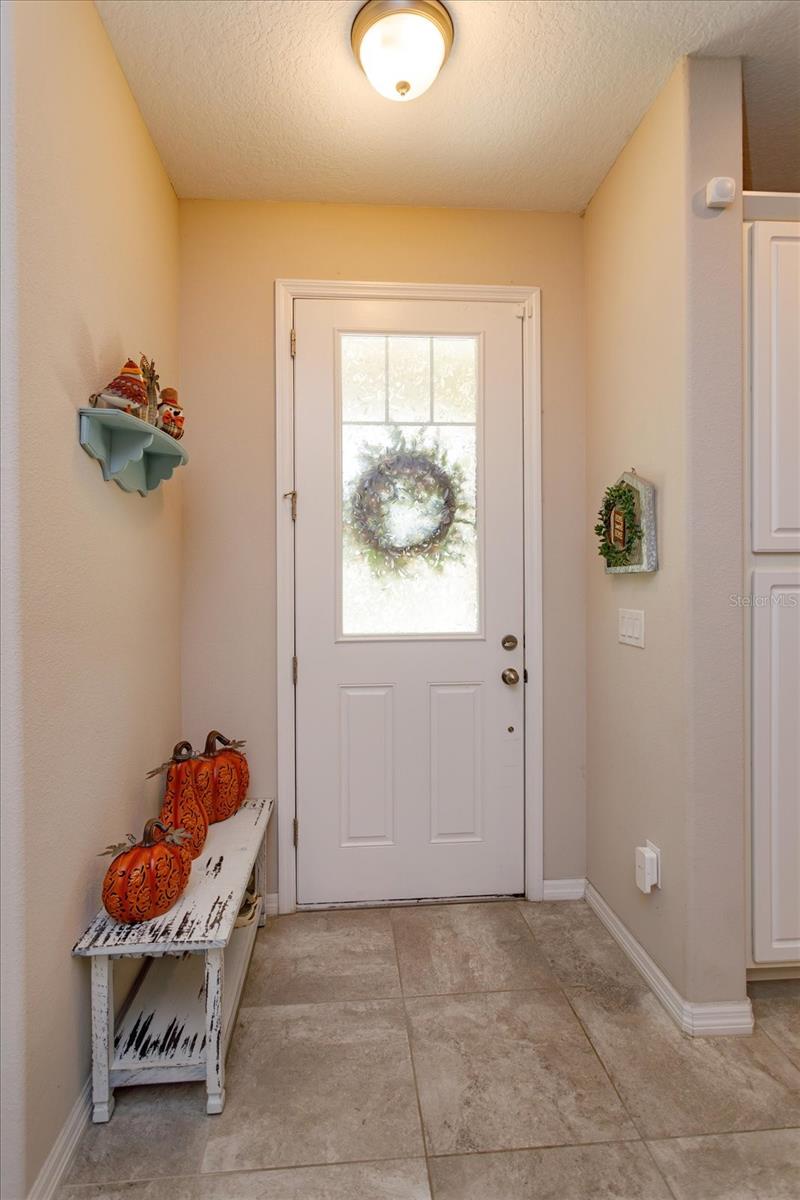 1108 LINCOLN RIDGE LOOP