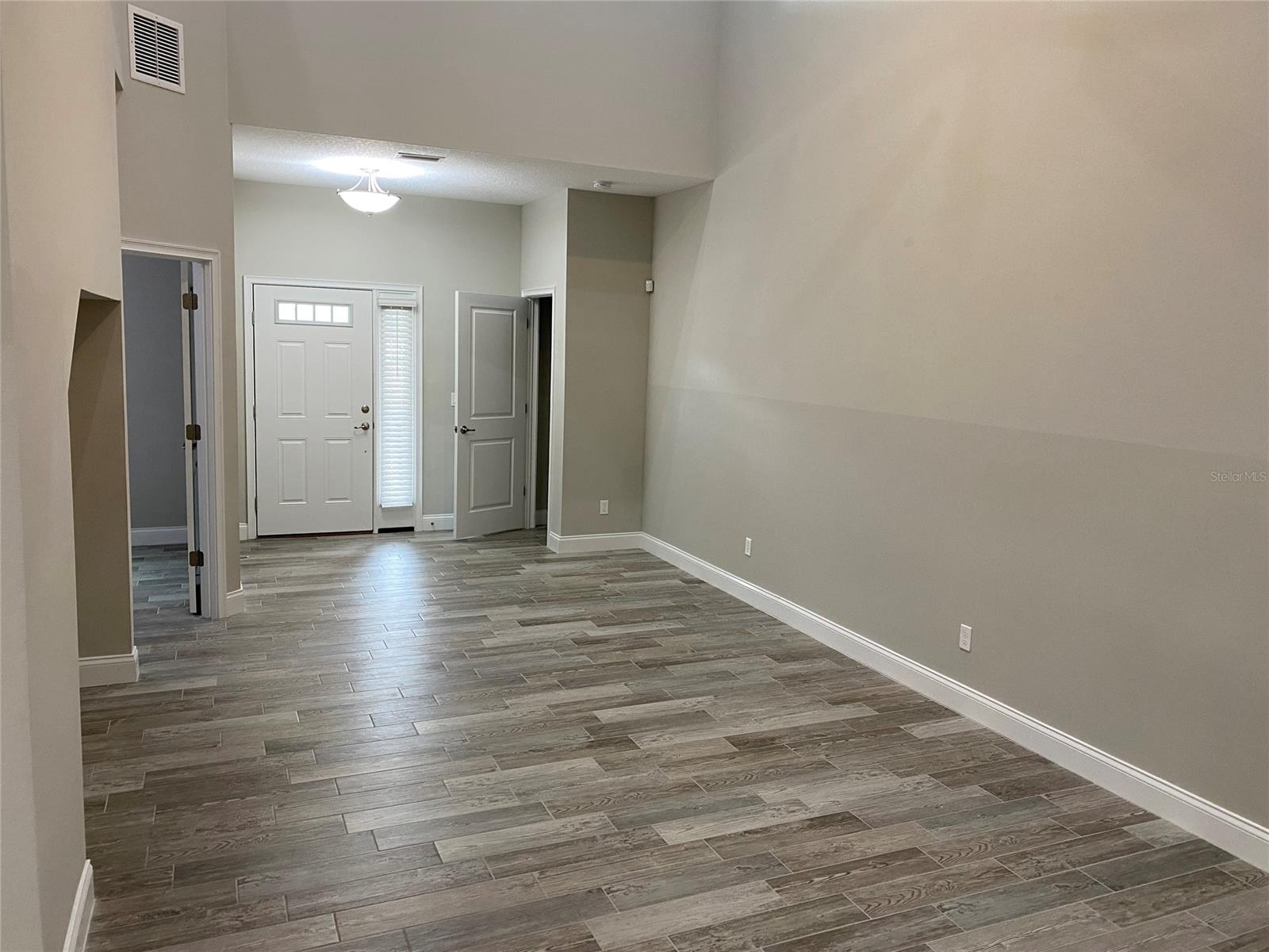 Venetian Bay Ph 1B Un 12 Tr - Residential