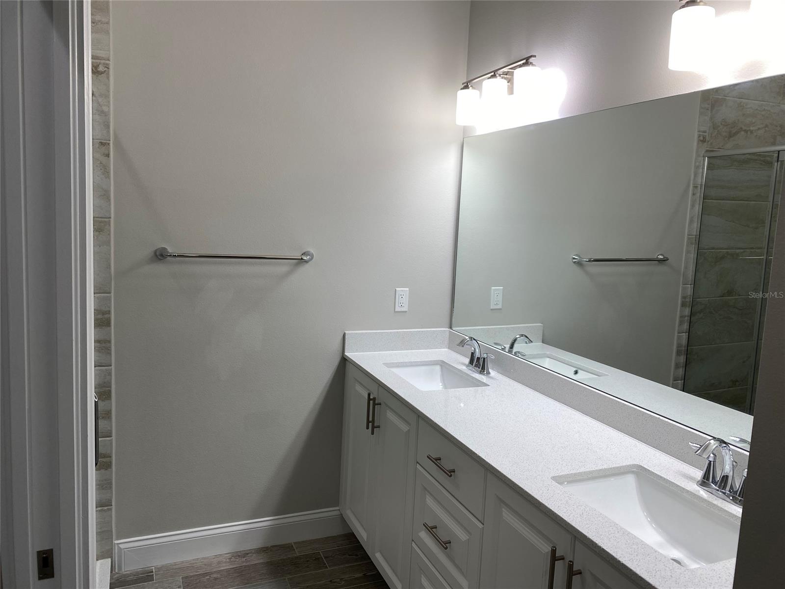 Venetian Bay Ph 1B Un 12 Tr - Residential