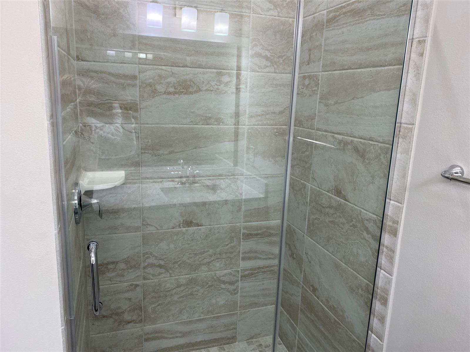 Venetian Bay Ph 1B Un 12 Tr - Residential