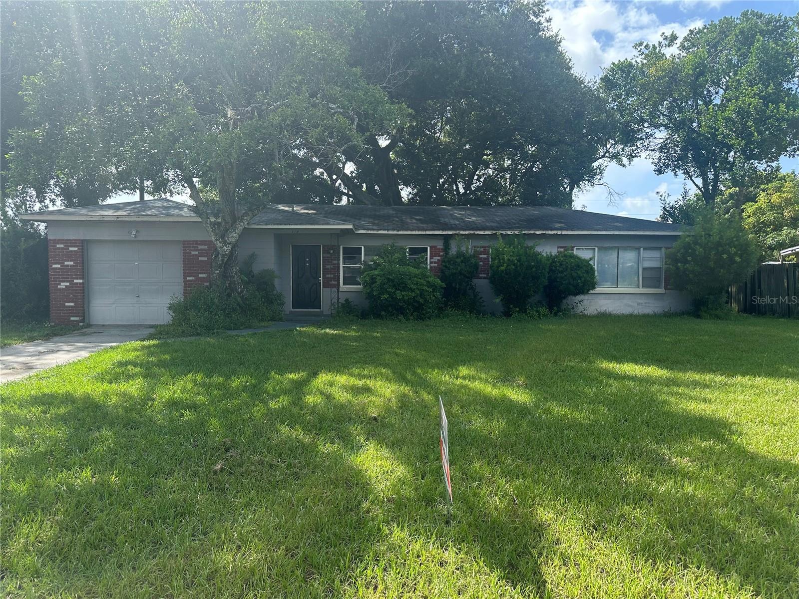 ALBERT LEE RIDGE FIRST ADD - Residential Lease