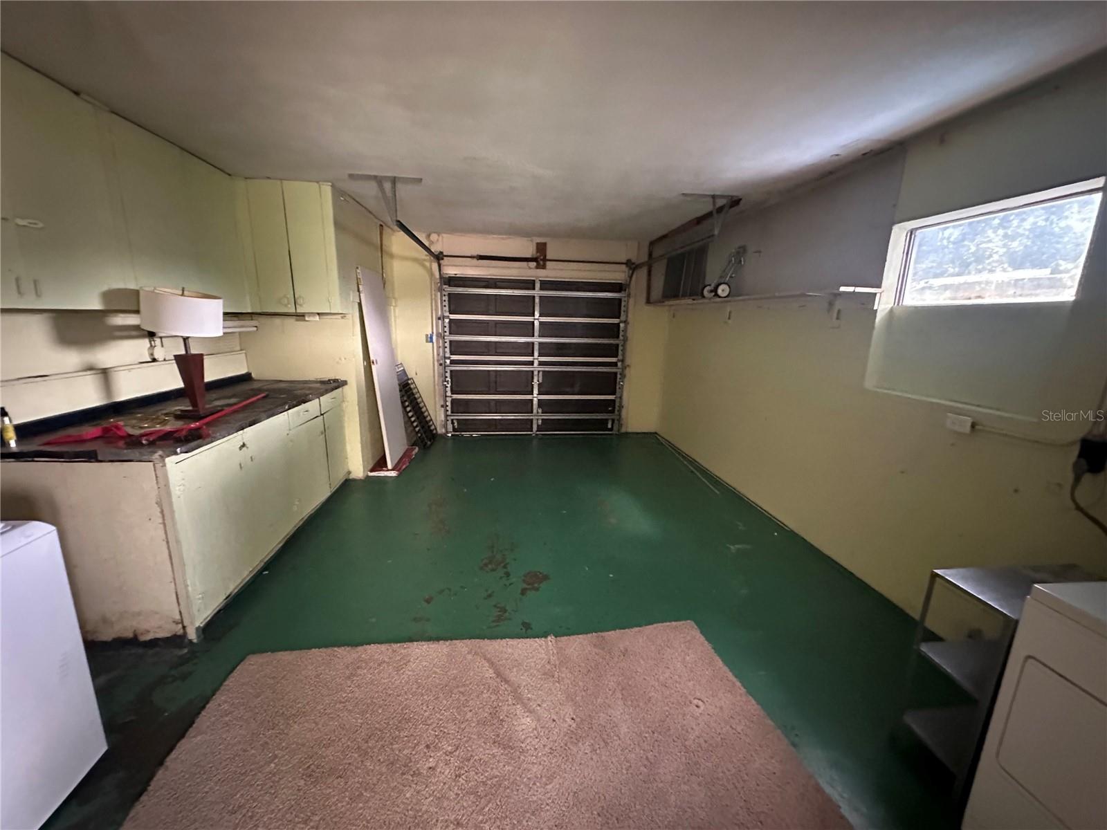 ALBERT LEE RIDGE FIRST ADD - Residential Lease