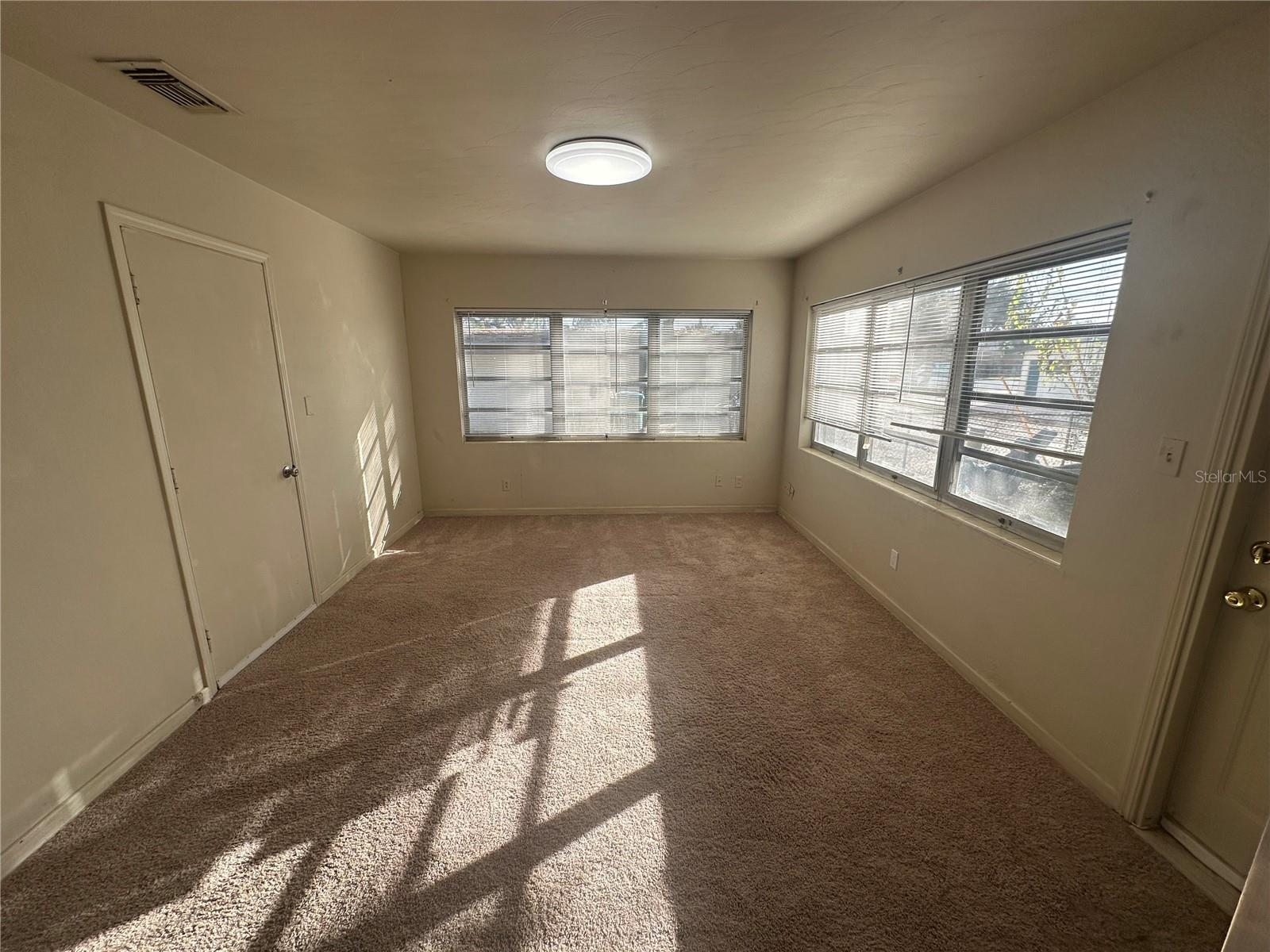 ALBERT LEE RIDGE FIRST ADD - Residential Lease