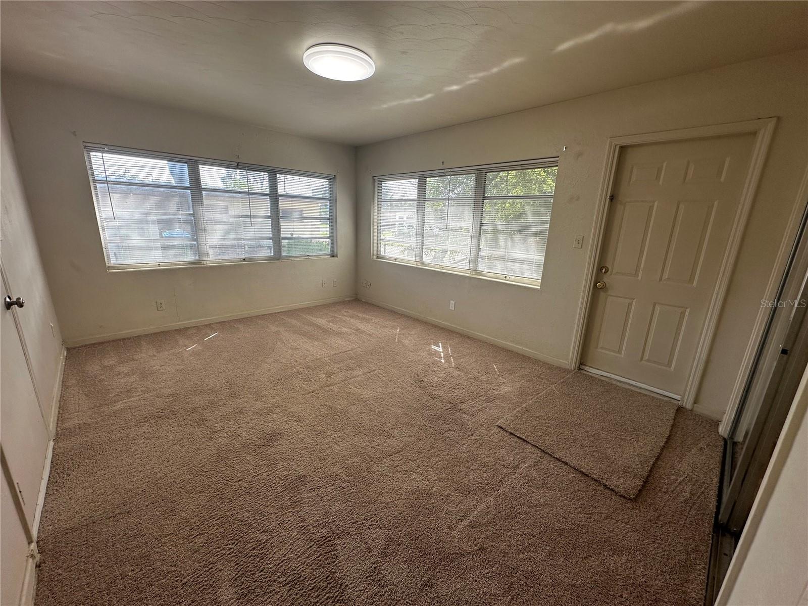 ALBERT LEE RIDGE FIRST ADD - Residential Lease