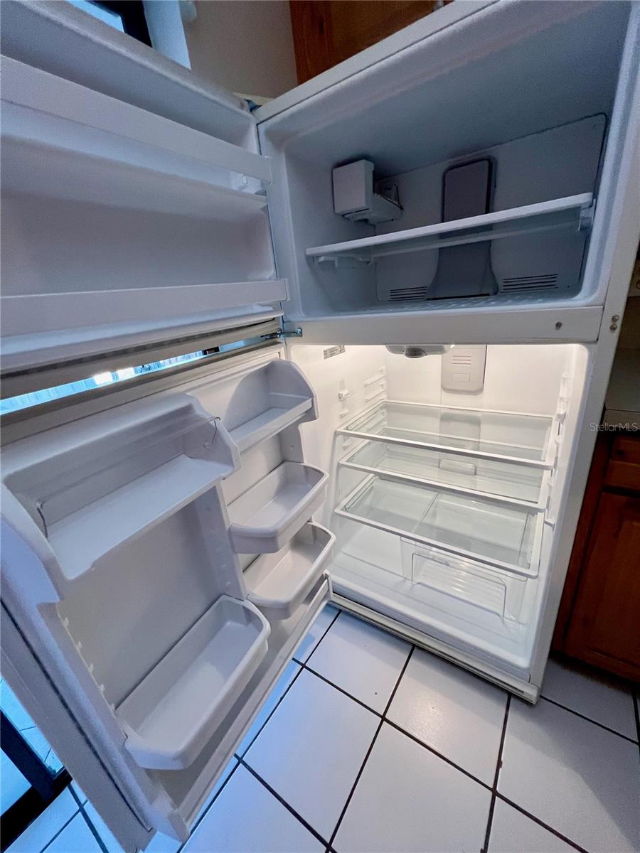 LEESBURG ROYAL OAK ESTATES SUB - Residential Lease