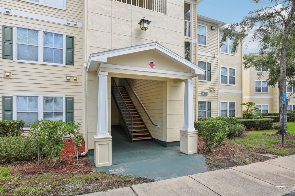 Photo of 18443 Bridle Club Drive #18443, Tampa, FL 33647 (MLS # TB8409292)