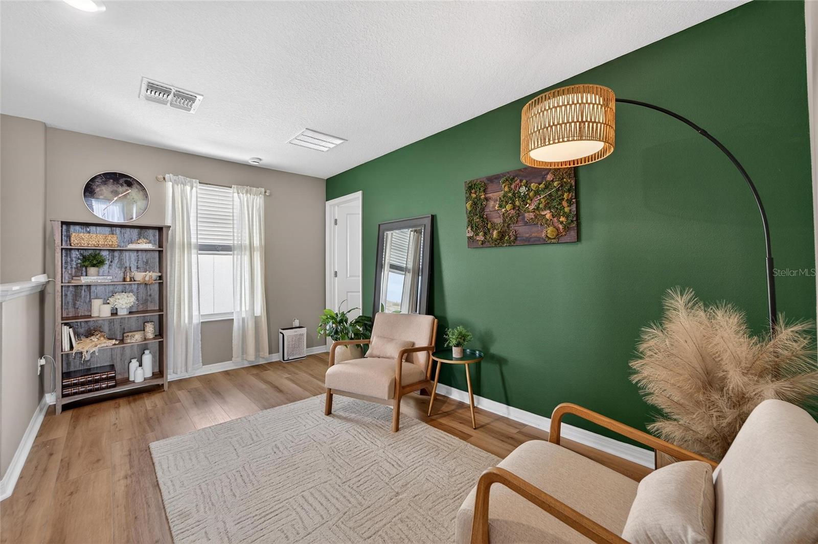 BELMONT SOUTH PH 2D & PASEO AL - Residential