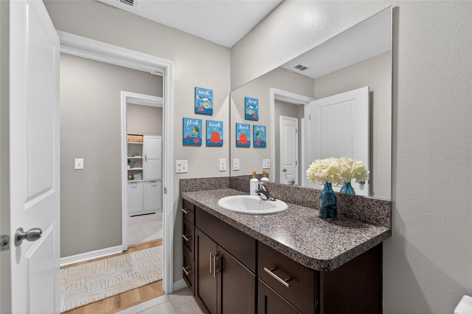 BELMONT SOUTH PH 2D & PASEO AL - Residential