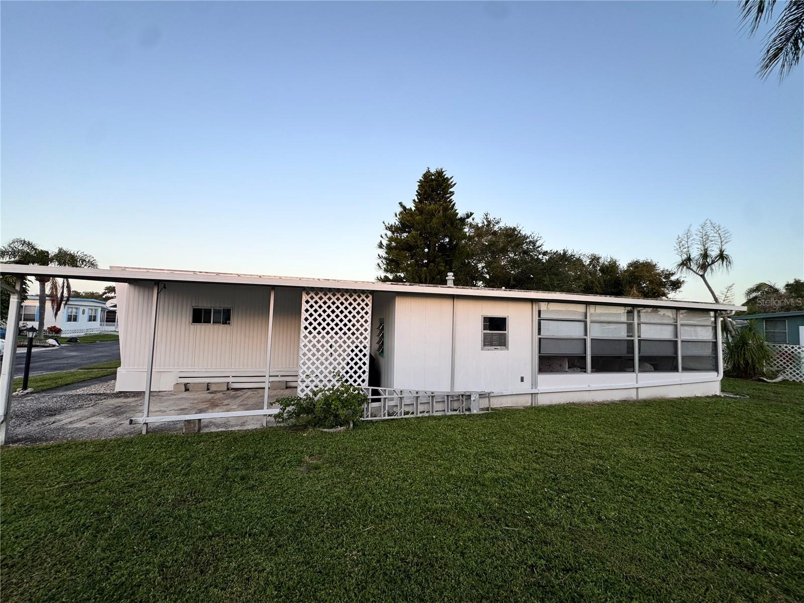 420 49TH STREET E 33