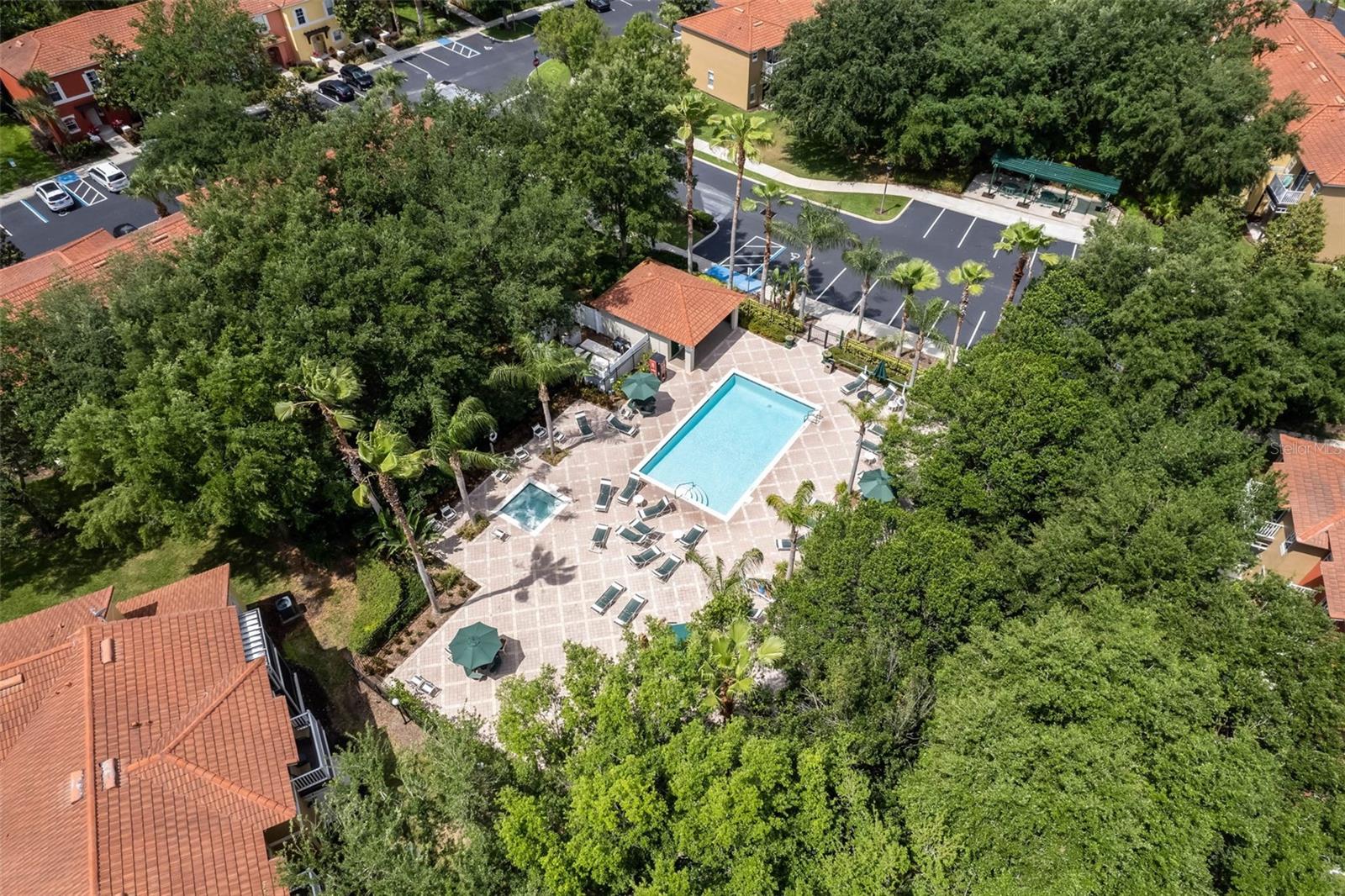 EMERALD ISLAND RESORT - Residential