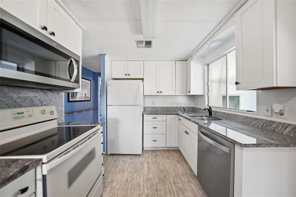 Photo of 195 S Fiji Circle, Englewood, FL 34223 (MLS # D6148105)