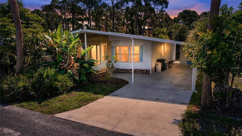 Photo of 195 S Fiji Circle, Englewood, FL 34223 (MLS # D6148105)