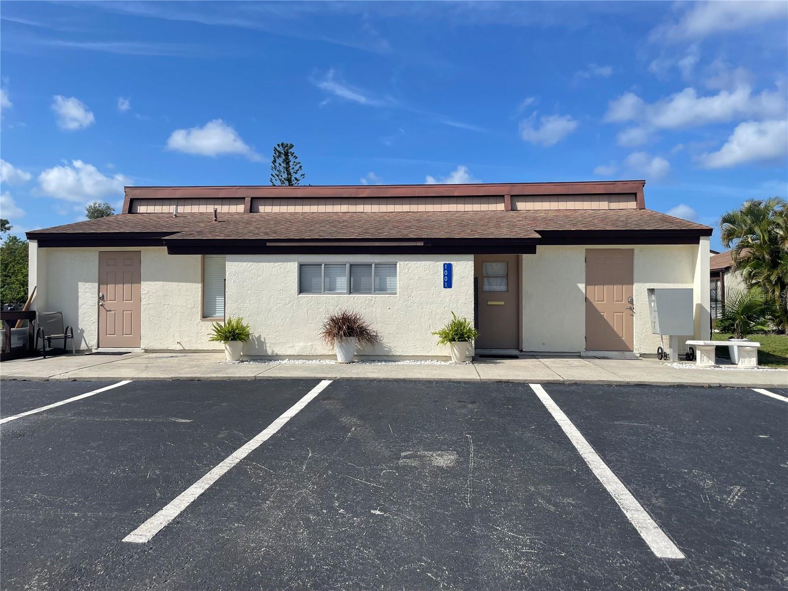 WHISPERING PINES CLUB - Residential