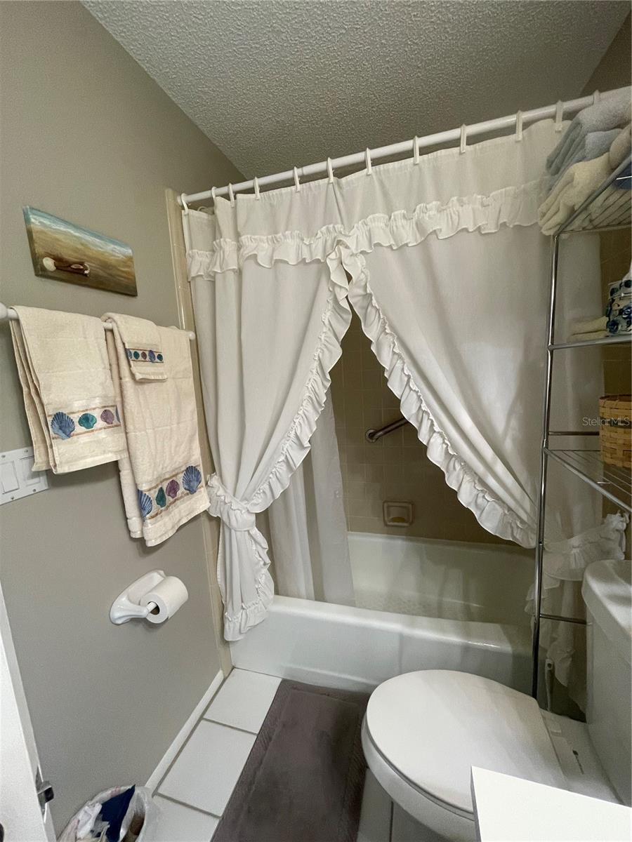 WHISPERING PINES CLUB - Residential