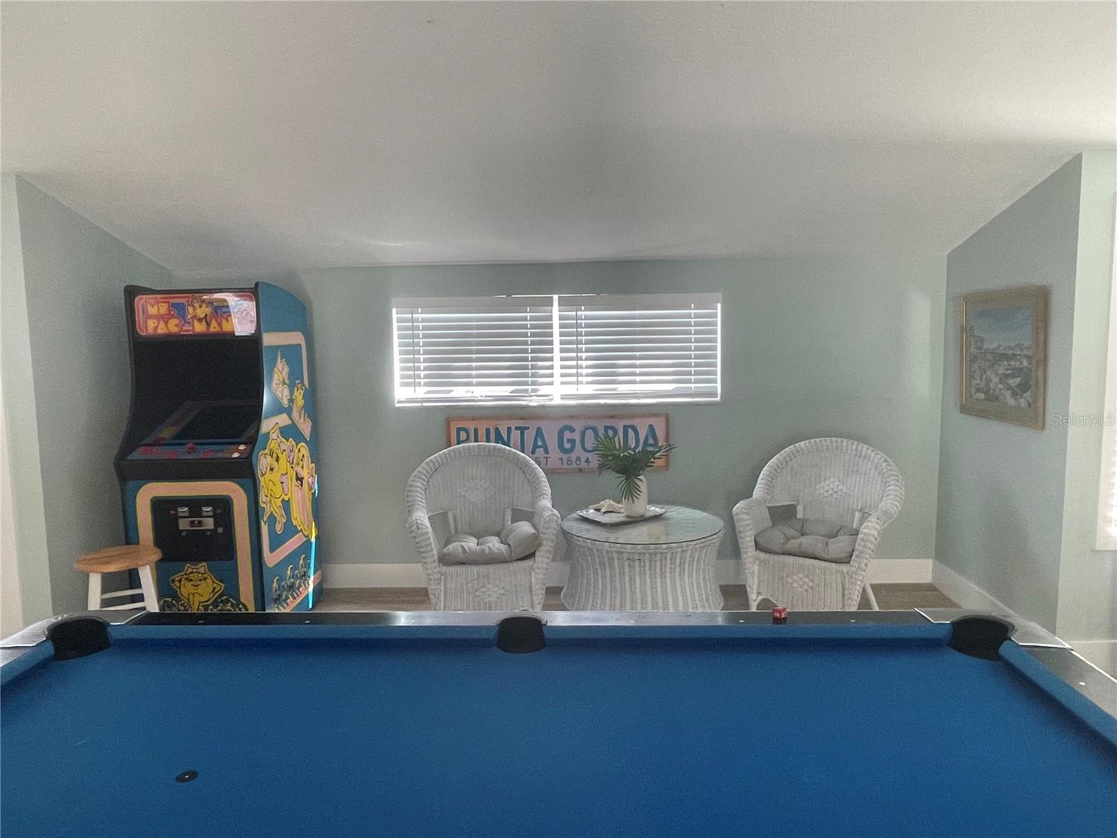 WHISPERING PINES CLUB - Residential