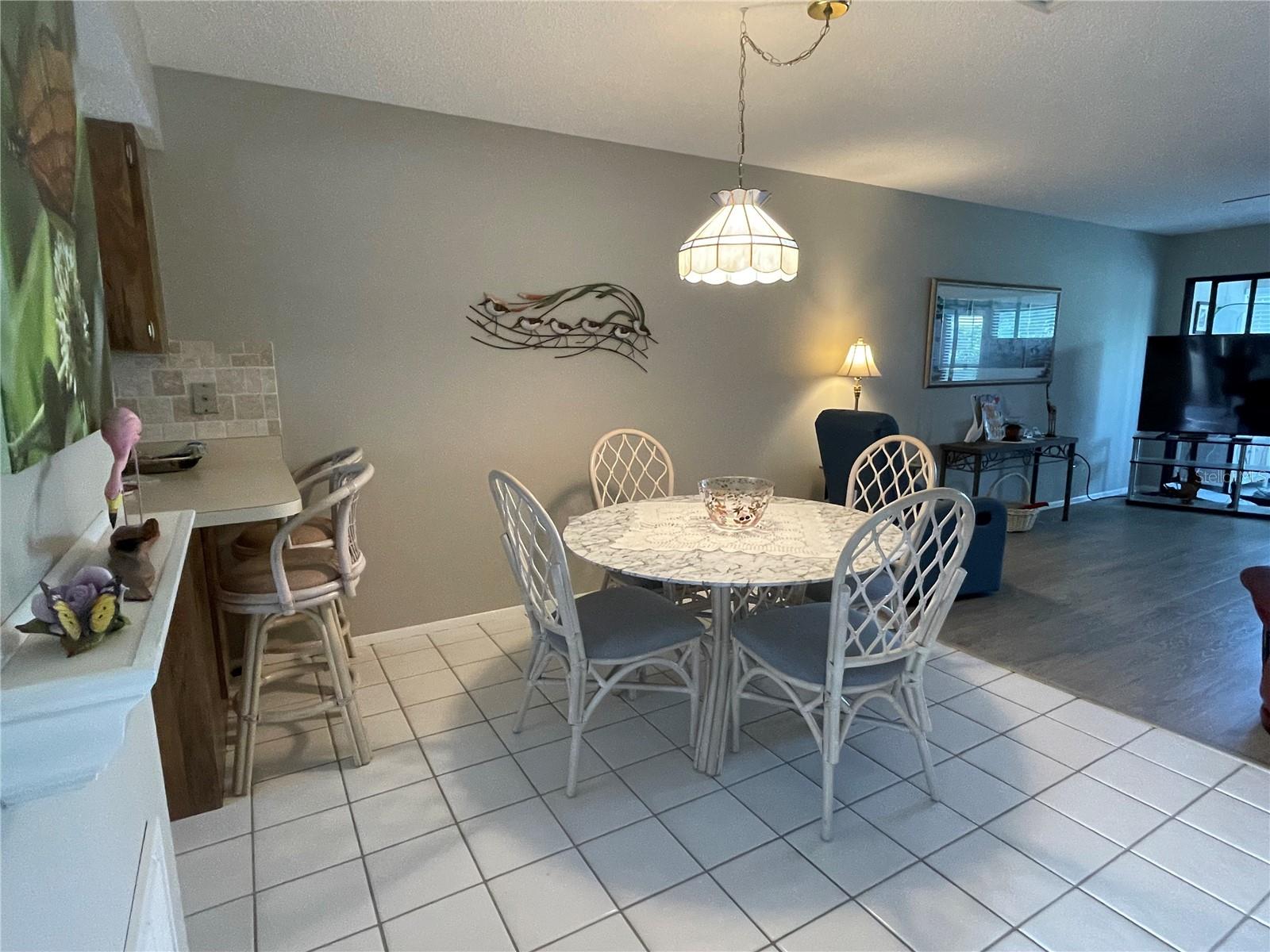 WHISPERING PINES CLUB - Residential