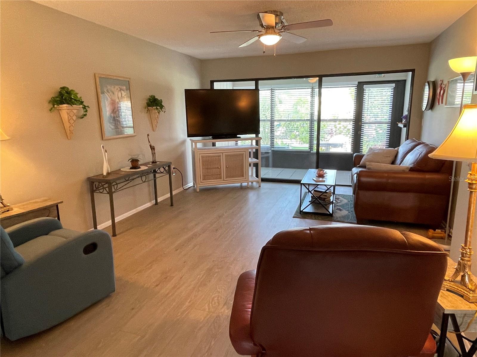 WHISPERING PINES CLUB - Residential