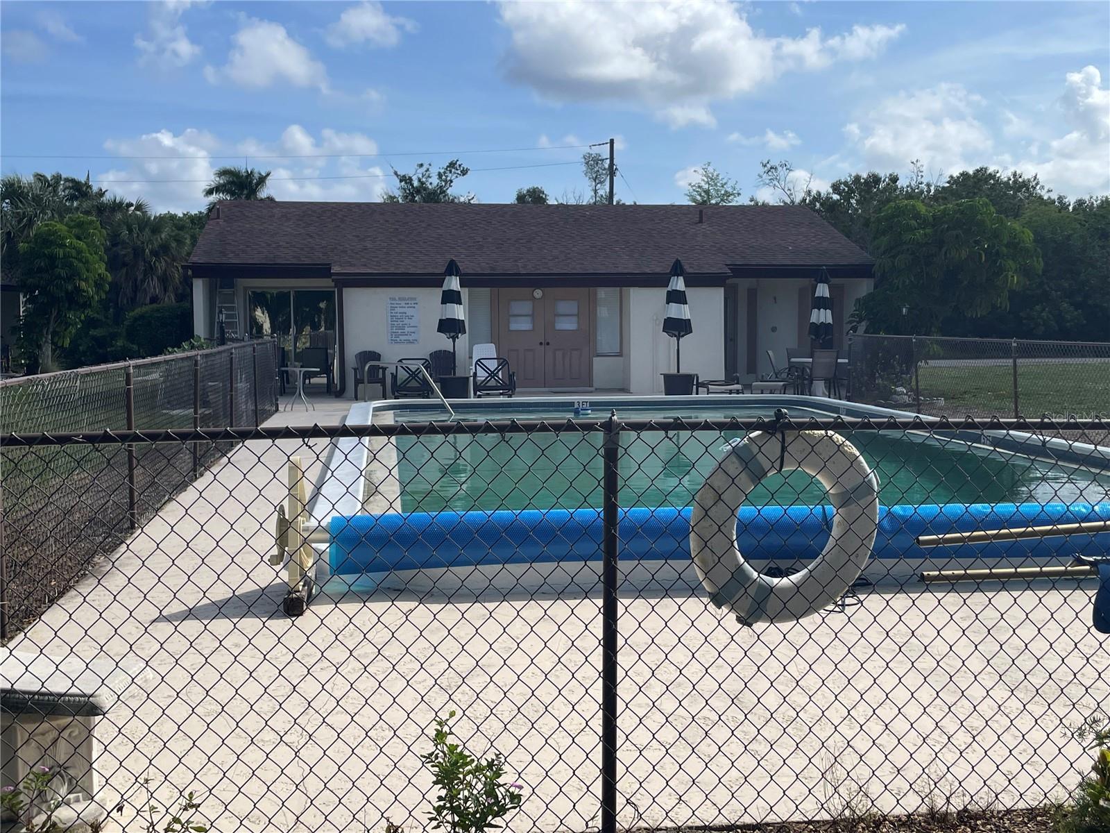 WHISPERING PINES CLUB - Residential