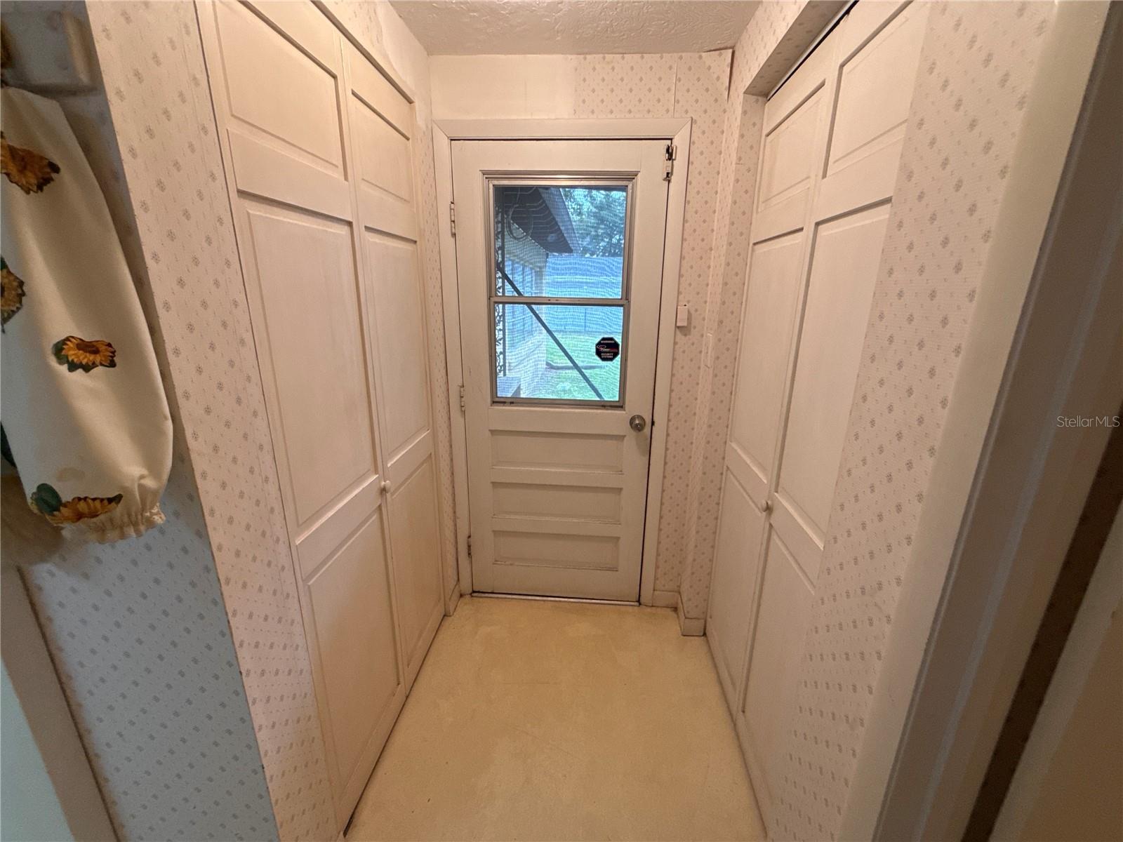 FLORIDA SHORES - Residential