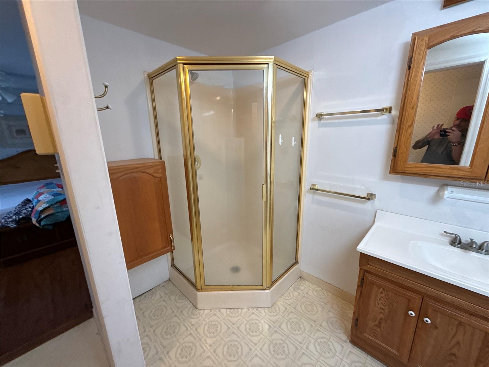 FLORIDA SHORES - Residential