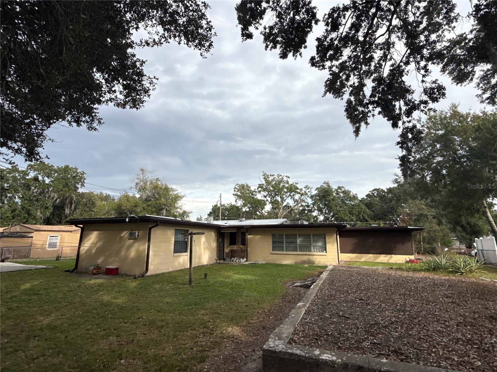 FLORIDA SHORES - Residential