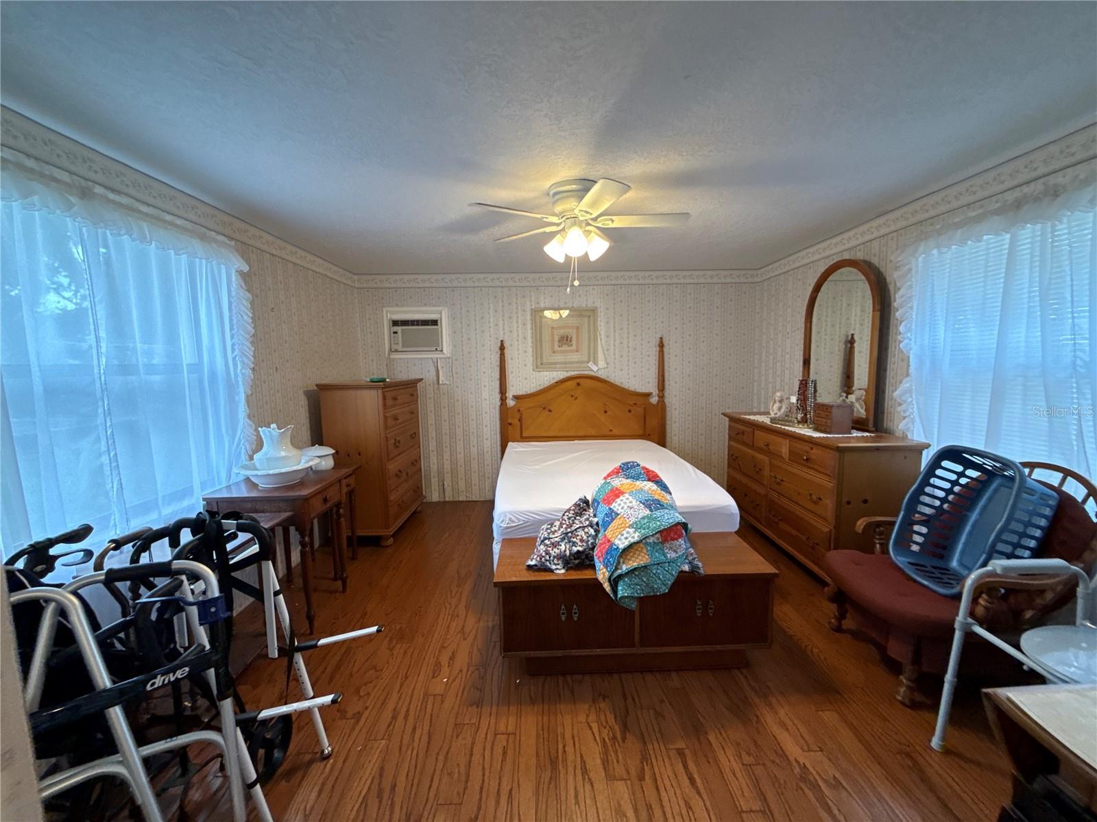 FLORIDA SHORES - Residential