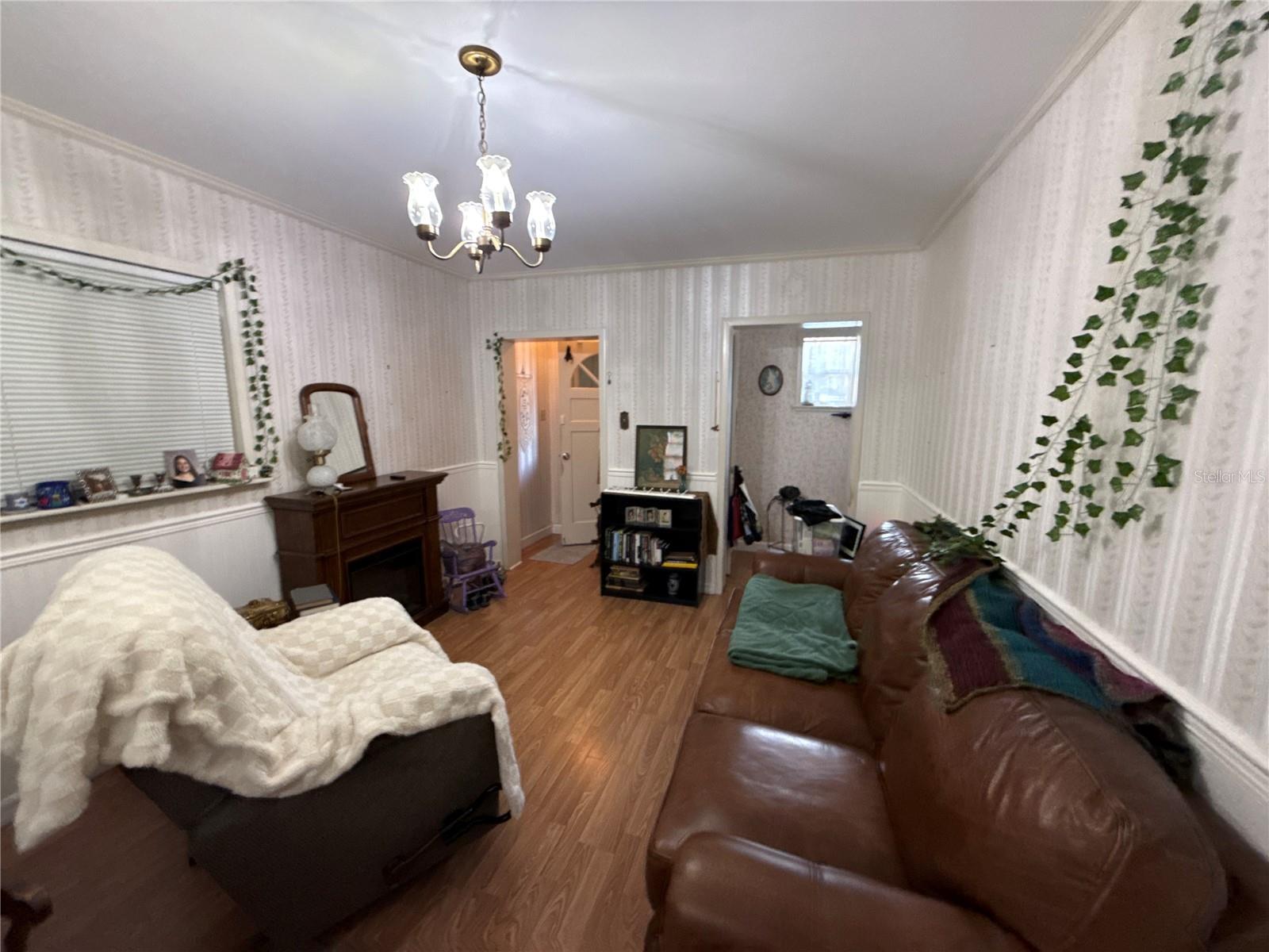 FLORIDA SHORES - Residential