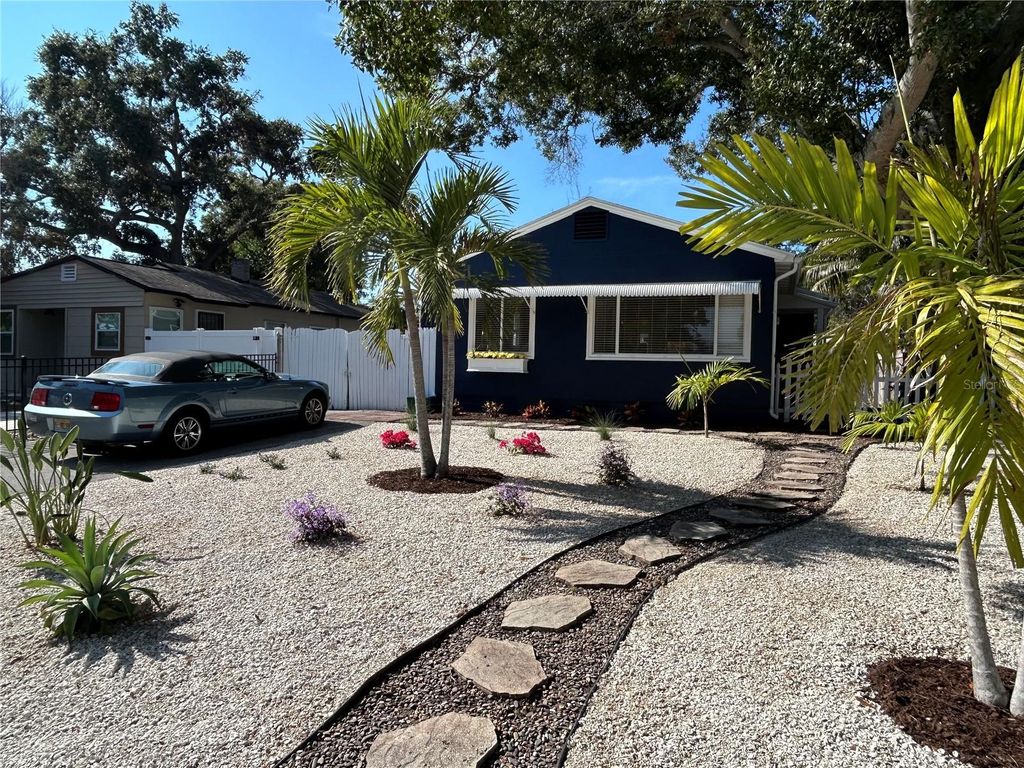 Photo of 2631 45th Street S, Gulfport, FL 33711 (MLS # TB8466896)