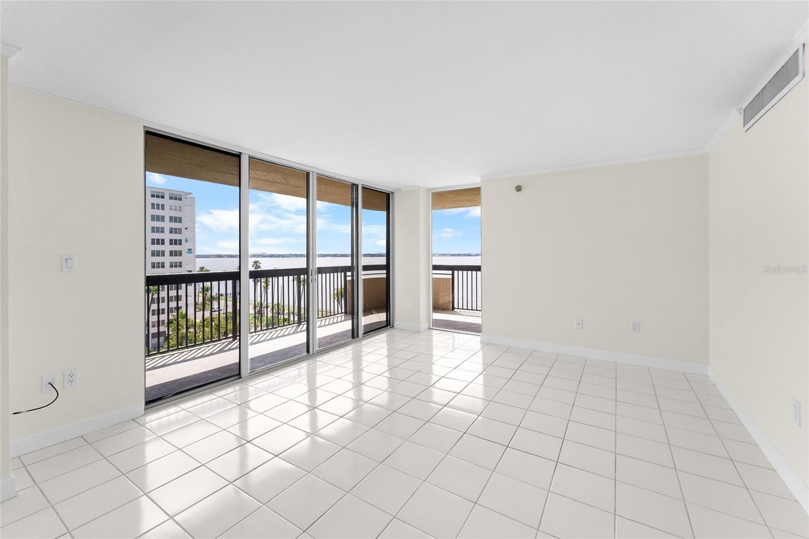 2413 BAYSHORE BOULEVARD 801