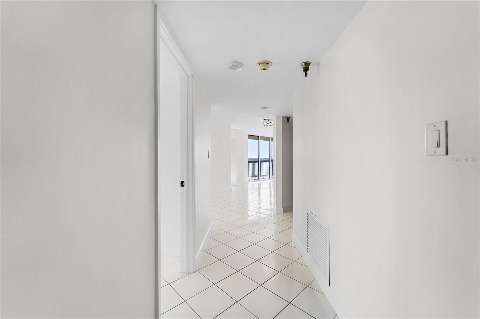 2413 BAYSHORE BOULEVARD 801