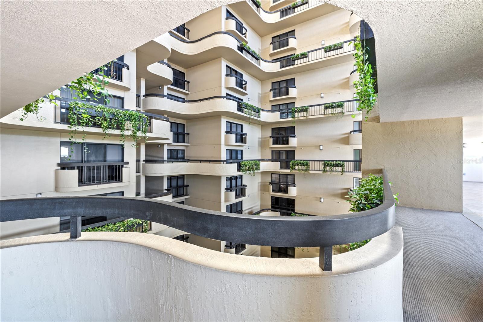 2413 BAYSHORE BOULEVARD 801