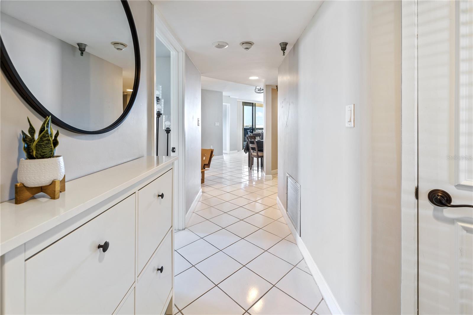 2413 BAYSHORE BOULEVARD 801