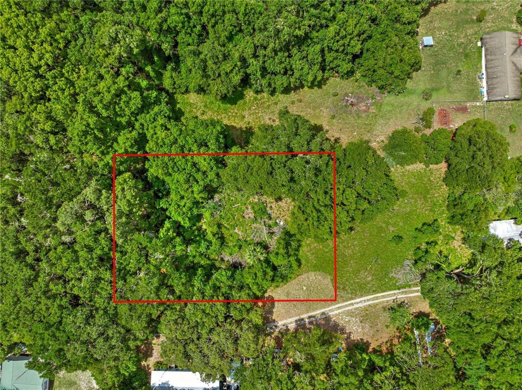 Photo of 0 SE 140th Ter, Ocklawaha, FL 32179 (MLS # OM714481)