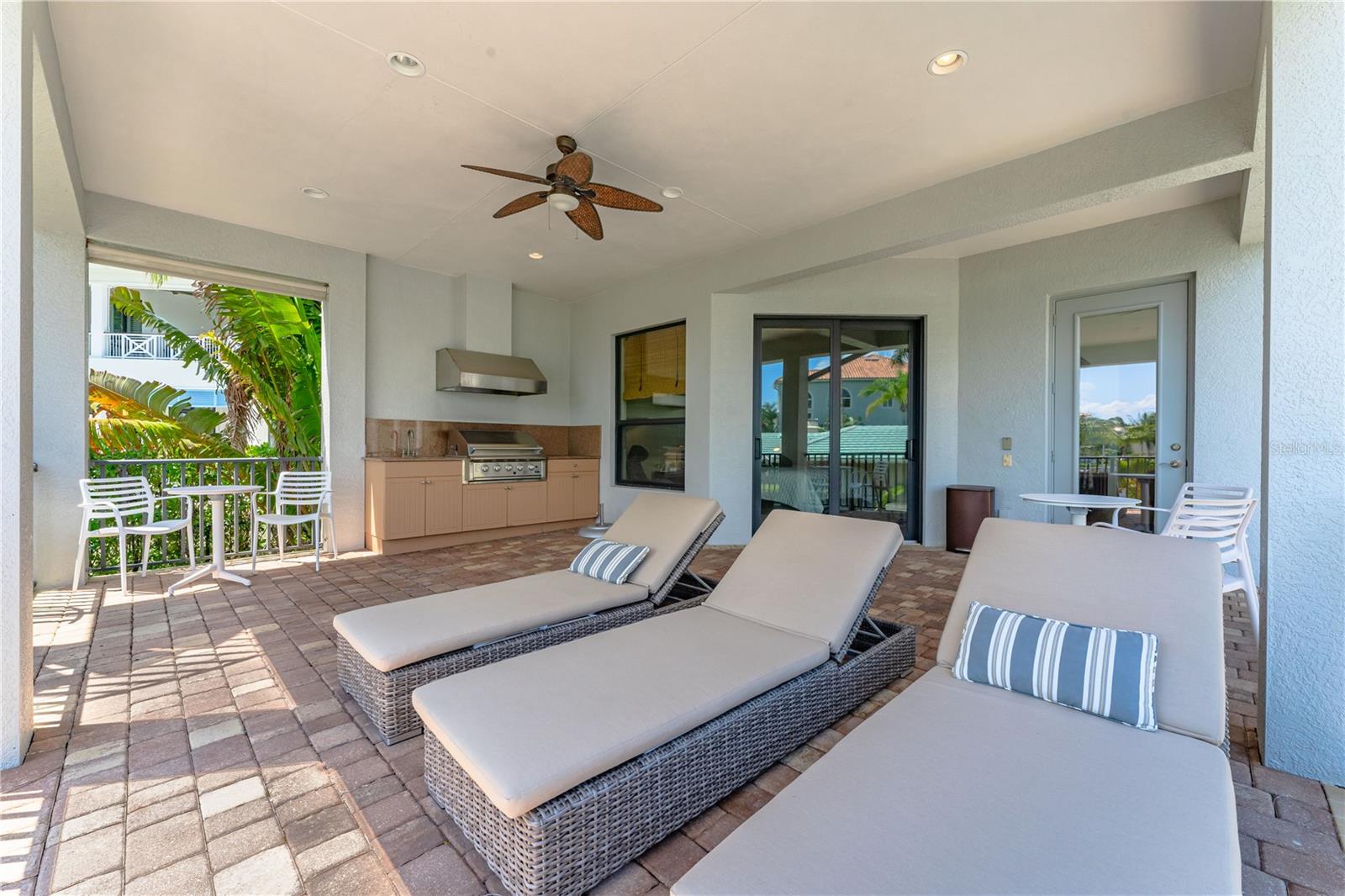 LIDO BEACH DIV B 3 - Residential