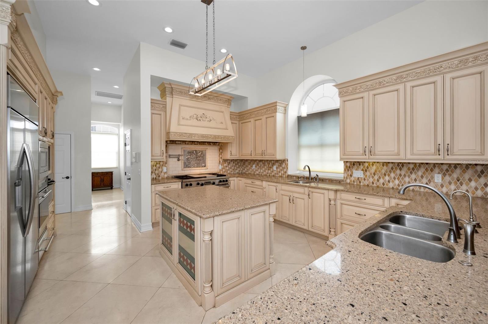 TIERRA VERDE UNIT 1 1ST REP - Residential