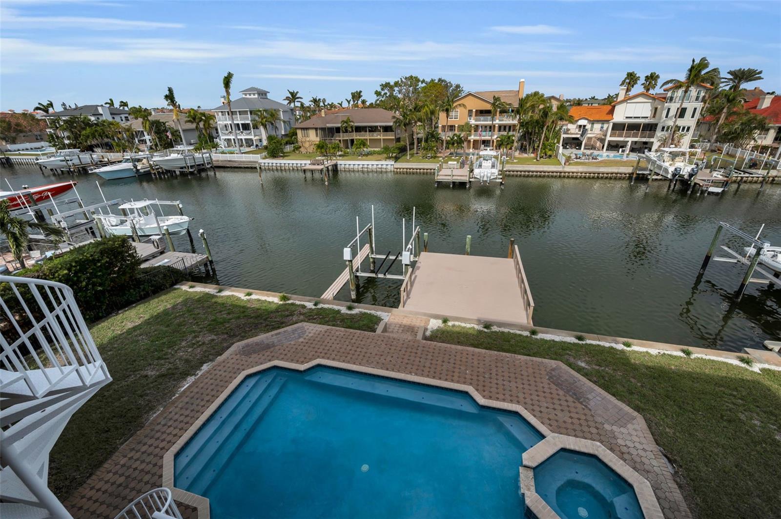 TIERRA VERDE UNIT 1 1ST REP - Residential