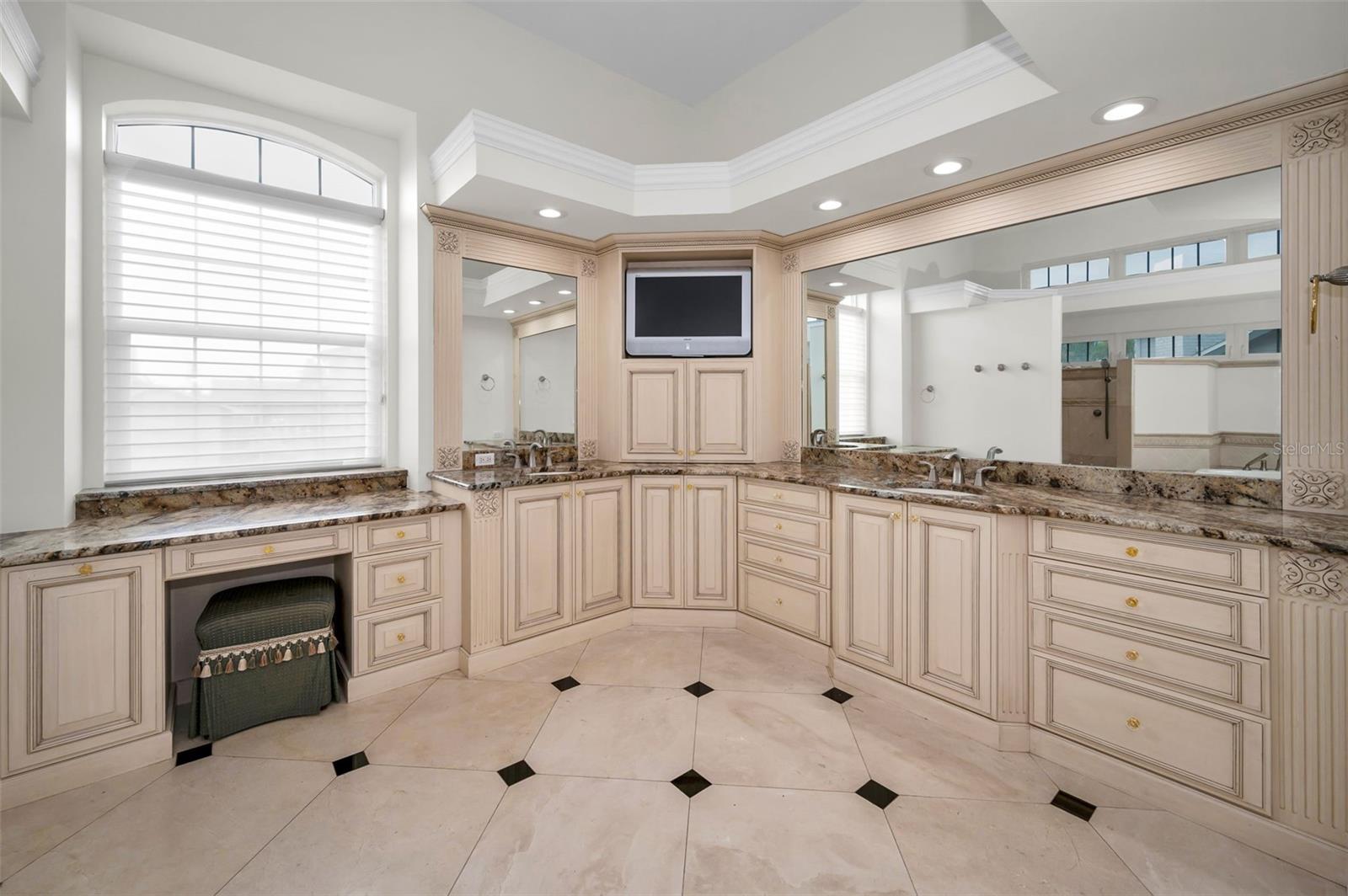 TIERRA VERDE UNIT 1 1ST REP - Residential