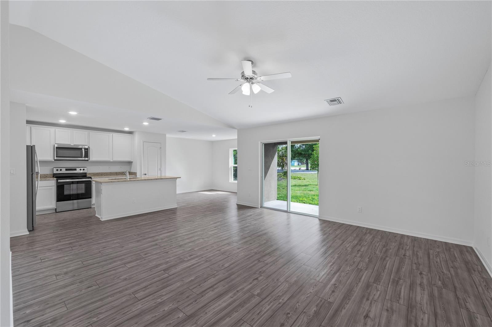 PCH 053 1795 0018 - Residential