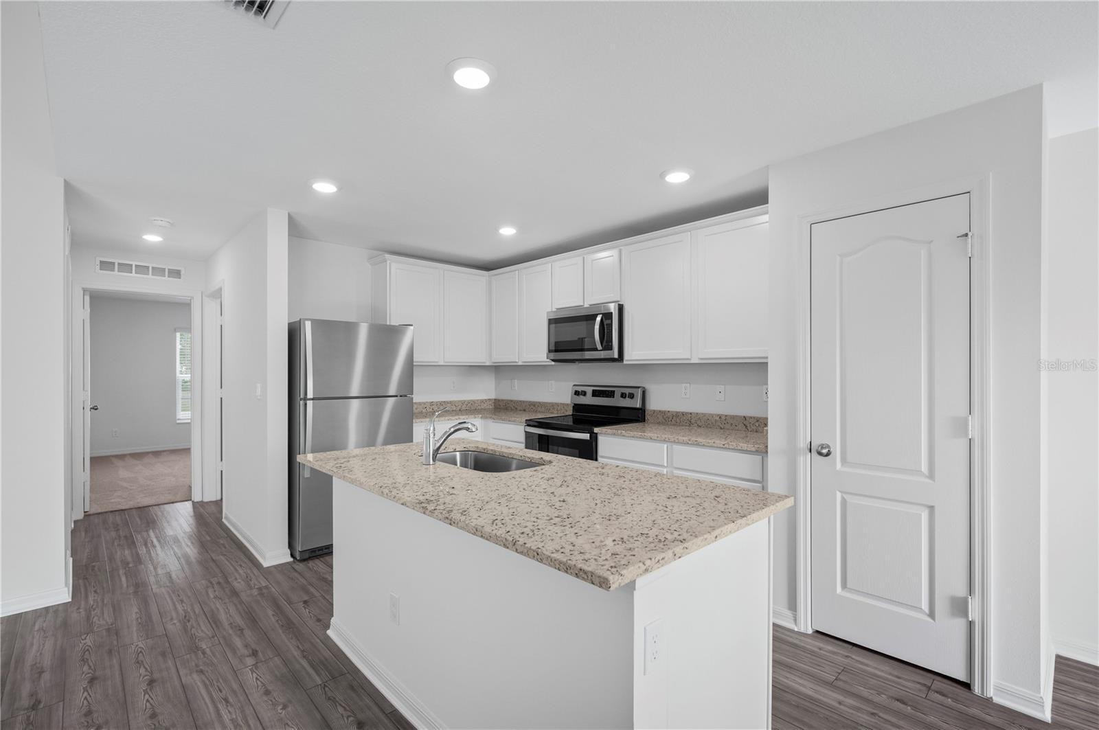 PCH 053 1795 0018 - Residential