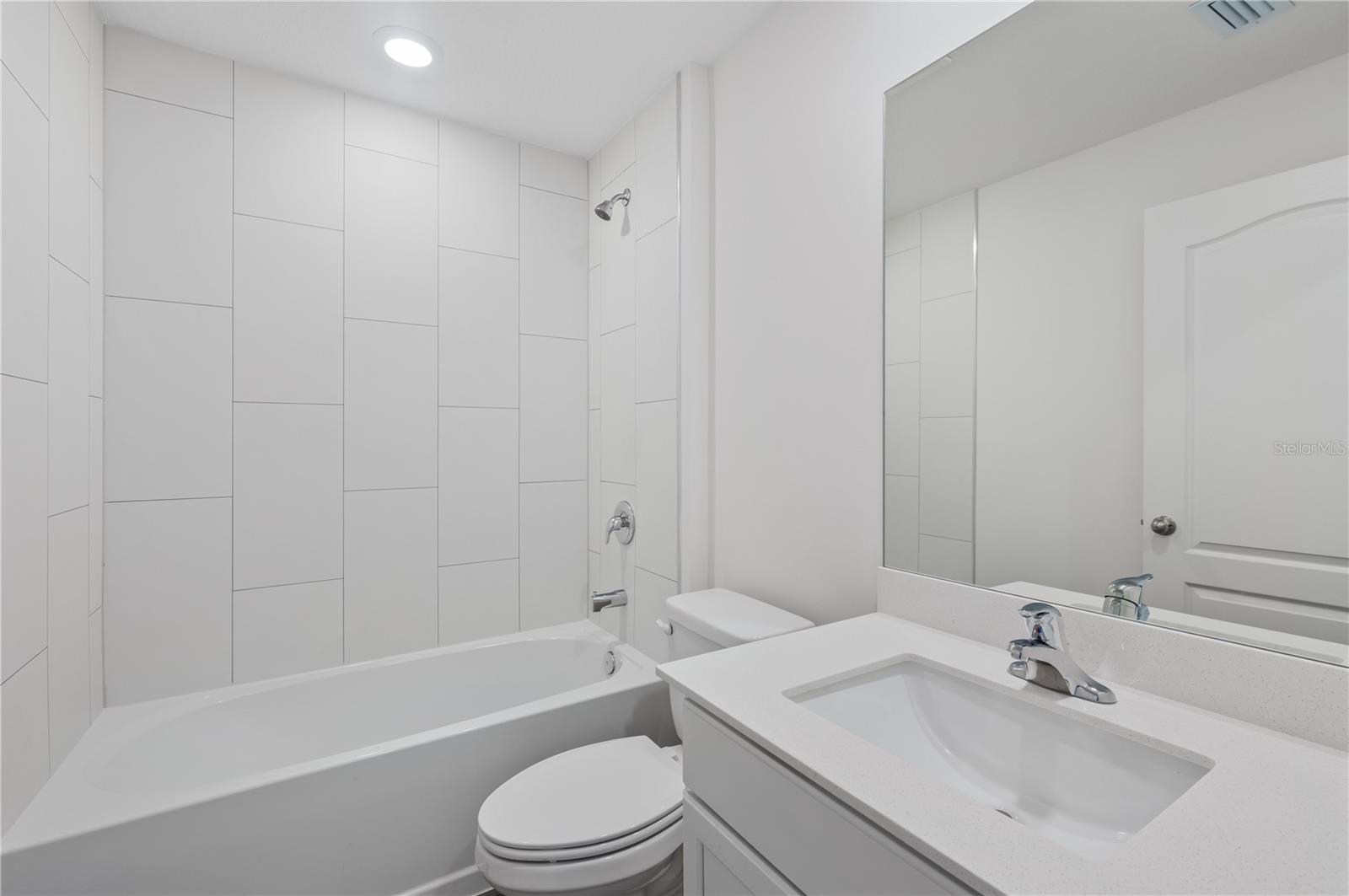 PCH 053 1795 0018 - Residential