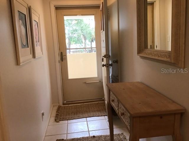 VENICE AVE CONDO - Residential Lease